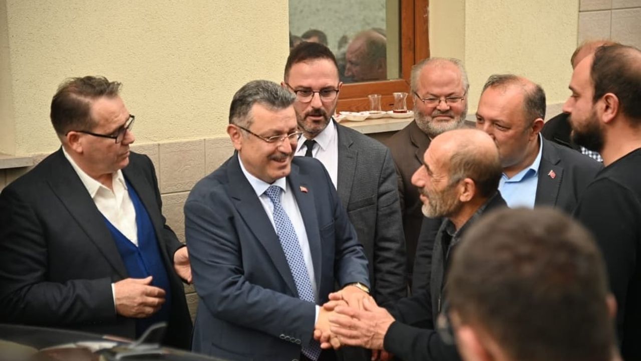 Başkan Genç’ten Benlitaş’a Yol, Su ve Otobüs Sözü