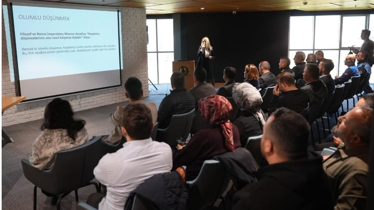 Düzce'de Doğru İletişim Teknikleriyle Stres Yönetimi Eğitimi