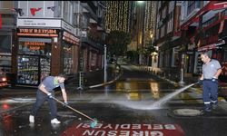 Gazi Caddesi köpüklü suyla yıkandı, şehir merkezi tertemiz