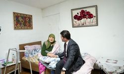 Başkan Kaya, 95 Yaşındaki Teyzenin Evini Baştan Aşağı Yeniledi