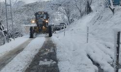 Trabzon’da Kar Alarmı! Büyükşehir Ekipleri Sahada