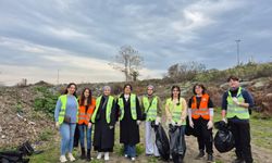 Trabzon’da sahil temizliği: Büyükşehir ve KTÜ’den örnek iş birliği