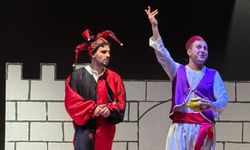 Trabzon’da Çocuk Tiyatrosunda Tarihi Rekor!