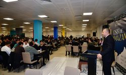 Vali Şahin, GSB Yurdunda Öğrencilerle İftarda Buluştu