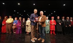 Akçaabat’ta Geleneksel Tiyatro Modern Temayla Buluştu!