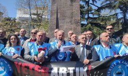 Trabzon’da Eğitimciler Okul Saldırılarını Protesto Etti