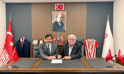 Sebat Gençlik, Şampiyon Hocayla Yeniden Anlaştı