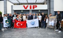 Trabzon'da Şampiyonluk Coşkusu! Dünya Kupası'nı Salladılar