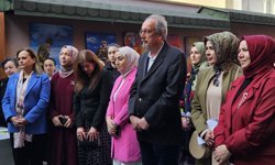Gülbahar Hatun Trabzon’da Ebru Sanatıyla Anıldı
