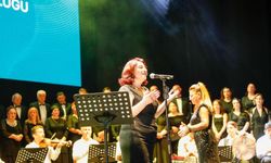 Akçaabat'ta Tarihi Gece: İki Koro Birden Sahne Alınca...