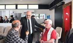 Trabzon'da Huzurevinde Duygusal Anlar: Gözyaşlarını Tutamadılar!