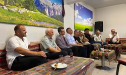 AHOM'a Sürpriz Ziyaret! Siyasetin Gündemine Oturan O Anlar