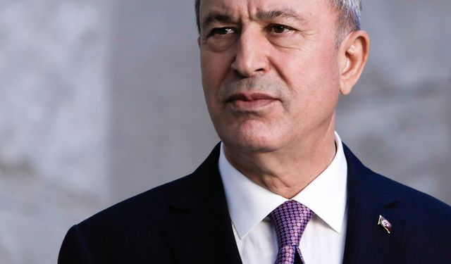 KTÜ'de Hulusi Akar'la Savunma ve Güvenlik Söyleşisi