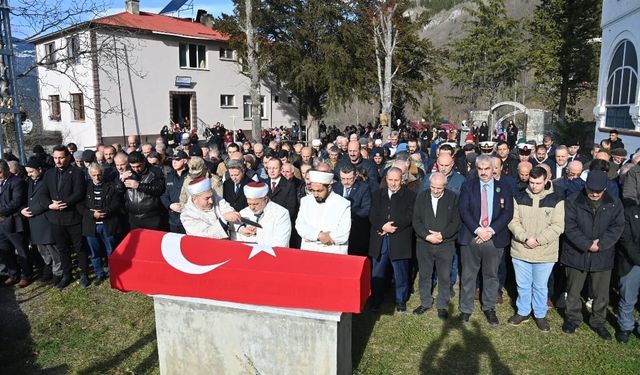 Gazi Ali Paşa Albayrak, Şehit Oğlunun Yanına Defnedildi