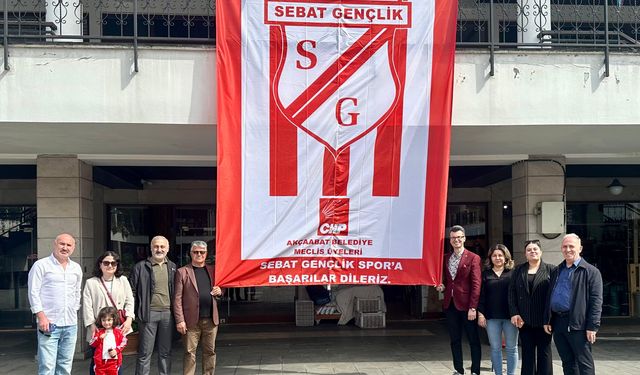 CHP’li Meclis Üyeleri Sebat Gençlikspor'un Yanında!