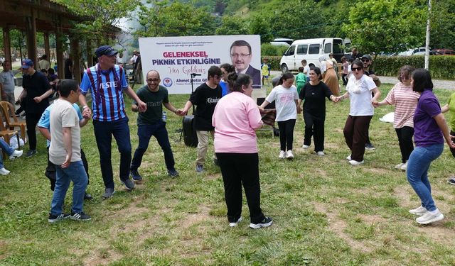 Büyükşehir'den Sera Gölü’nde Engellilerle Renkli Etkinlik