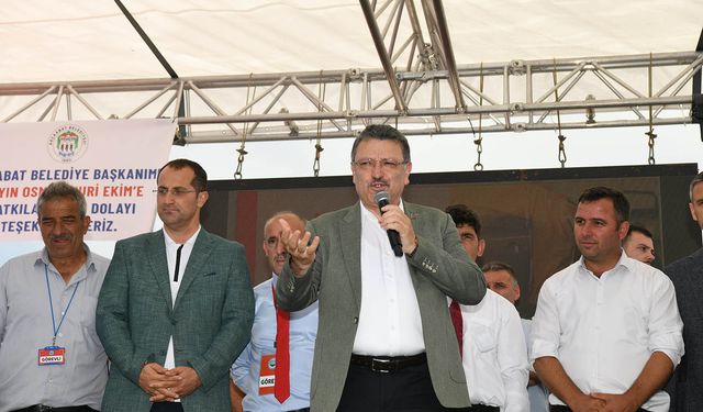 6 Bin 800 Metrelik Yol Müjdesi! Başkan Genç Kurtdüzü'ne Açıkladı