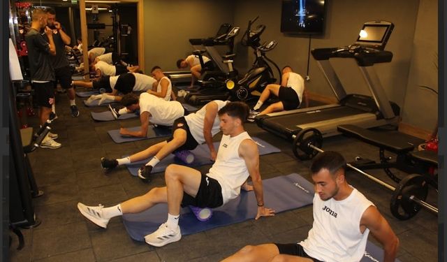 Sebat Gençlik Spor Erzurum Kampında Salonda Çalıştı