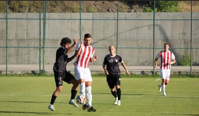 Sebat Gençlikspor hazırlık maçında 12 Bingölspor’a yenildi