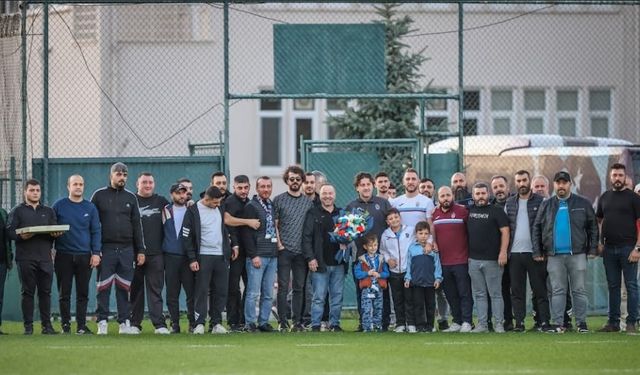 Trabzonspor Taraftarlarından Fatih Tekke’ye Moral Ziyareti