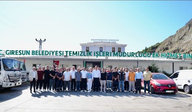 “Şehrimizi güzelleştiren sizlersiniz” – Başkan Köse’den işçilere anlamlı kahvaltı