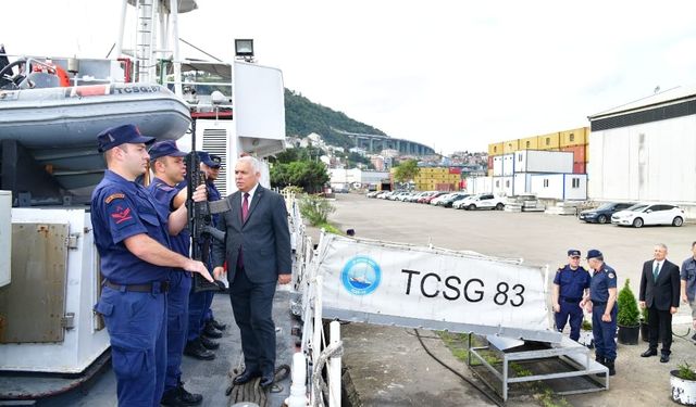 Vali Aziz Yıldırım, TCSG-83 Komutanlığını Ziyaret Etti