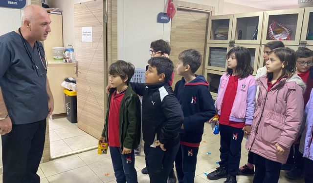 Ortahisar Belediyesi Çocuklara Hayvan Sevgisi Aşılıyor