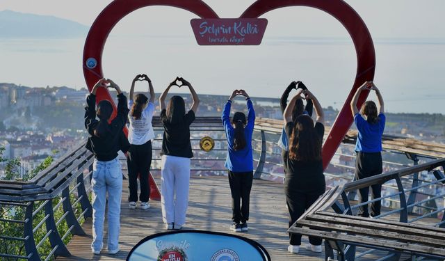 Trabzon'da Kız Çocuklarına Özel 11 Ekim Kutlaması