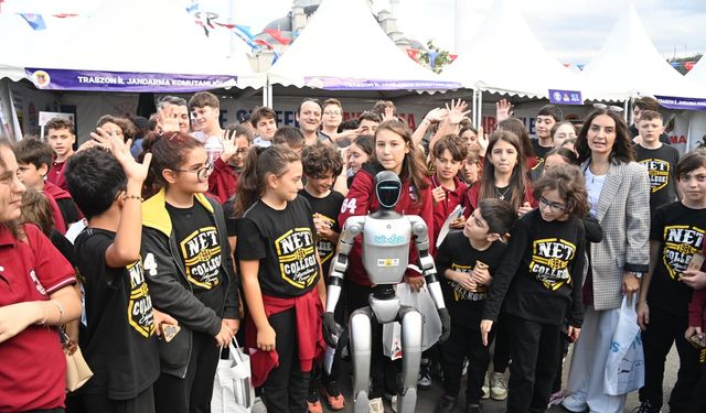 Trabzon’da Bilim Festivaline Ziyaretçi Akını!