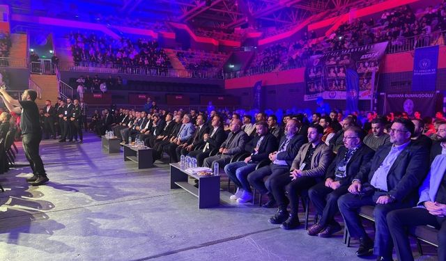 Trabzon’da Efsane Antrenör Mustafa Durmuşoğlu Anısına Unutulmaz Muaythai Gecesi