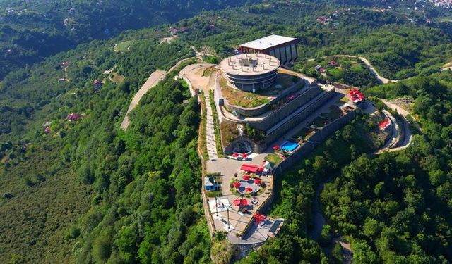 Trabzon'da Teleferik Krizi: Beşikdağ'da Sözleşme Engeli Turizmi Vurdu