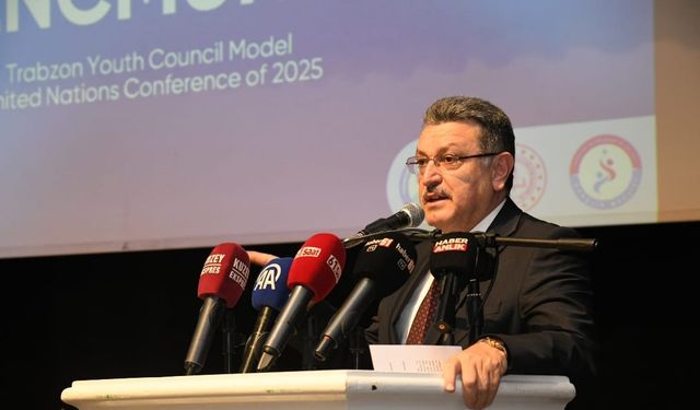 “Dünya Beşten Büyüktür” Trabzon’da Liselilere Taşındı