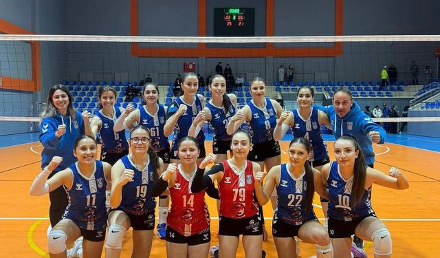Kadın voleybolunda net zafer: 3-0!