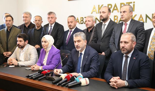 AK Parti Trabzon’dan Üyelik İddialarına Sert Yanıt! Mumcu: Kedi Uzanamadığı Ciğere...