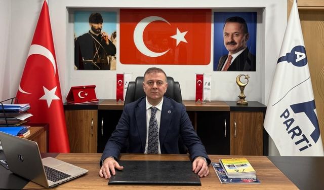 Hüseyin Cahit Köse’den Bayrak Provokasyonuna Sert Tepki