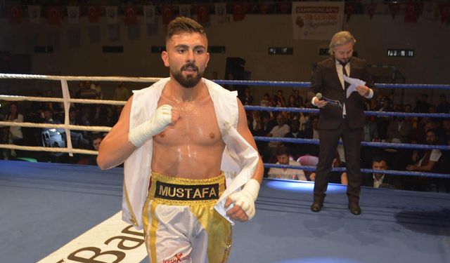Trabzonlu Boksör Mustafa Çolak İlk Kez Milli Oluyor!