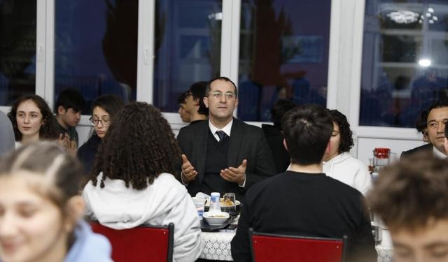 Akçaabat Fen Lisesi Öğrencileriyle Başkan Ekim’den İftar