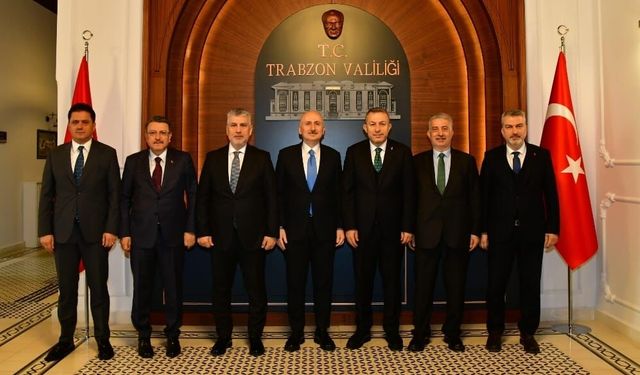 Trabzon Valiliği'nde Şehrin Tüm Projeleri Masaya Yatırıldı!