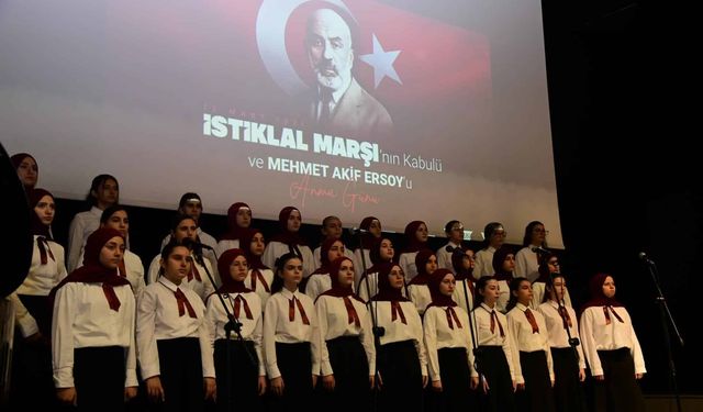 Trabzon'da İstiklal Marşı'nın 105. Yılına Özel Görkemli Tören!