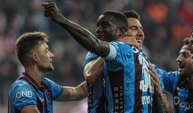 Fırtına Göklerde! Trabzonspor Kafayla Coşuyor