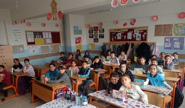 Arsin Şırnak’taki Öğrencilere Gönül Köprüsü Kurdu!