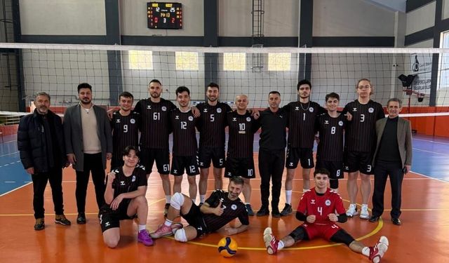 Akçaabat Belediyesi SK Artvin Spor'u 3-0'la Ezdi!