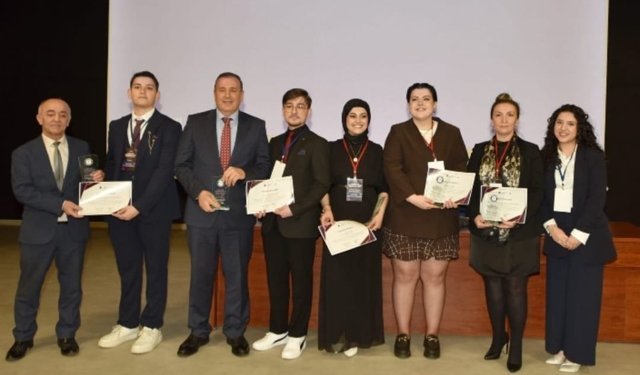 Erkut Çelebi: "Güçlü İletişimle Daha Sağlıklı Bir Gelecek"