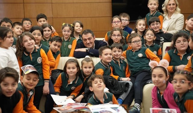 Giresun'da Başkan Köse'yi Güldüren Minik Maskeler!