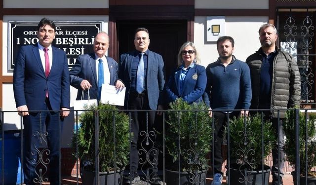 Ortahisar'da Geri Dönüşüme Öncü Muhtarlara Teşekkür