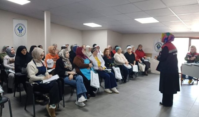 Rize'de Kadınlara Tarımda Farkındalık Eğitimi