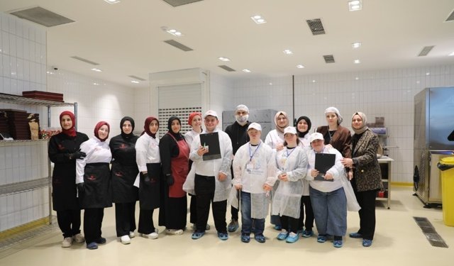 Trabzon Yomra’da Otizmli Öğrenciler Gıda Denetçisi Oldu