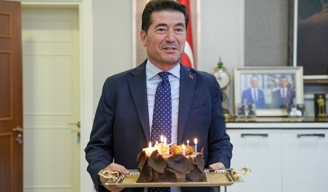 Ortahisar’da Sürpriz Kutlama: Ahmet Kaya’nın Dileği Şaşırttı