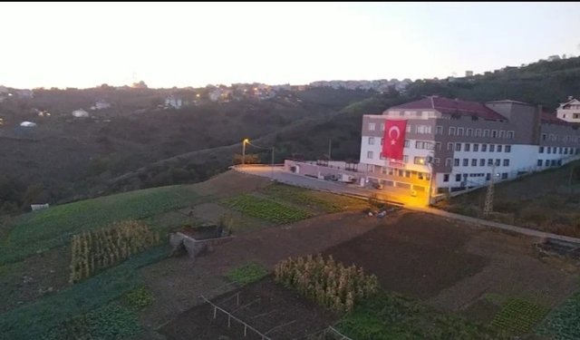 Trabzon Akçaabat’ta Öğrenciler Çözüm Bekliyor!