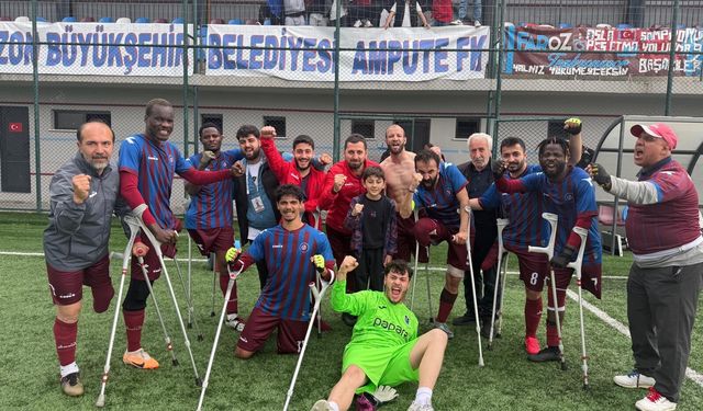 Bordo-mavi Yılmadı, Sahasında Tarih Yazdı!